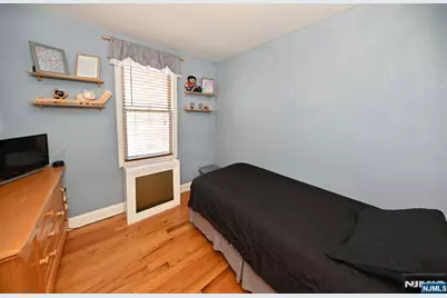 34 Gordon Street, Ridgefield Park, NJ 07660 - Photo 12