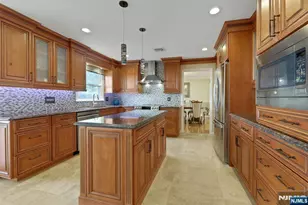 10 Viola Terrace, Washington Township, NJ 07676 - Photo 12
