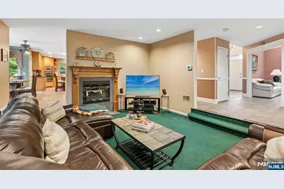 128 Rutherford Road, Mahwah, NJ 07430 - Photo 12