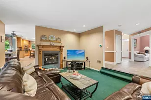 128 Rutherford Rd, Mahwah, NJ 07430 - Photo 12