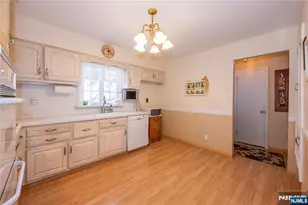 293 Maitland Ave, Paterson, NJ 07502 - Photo 38