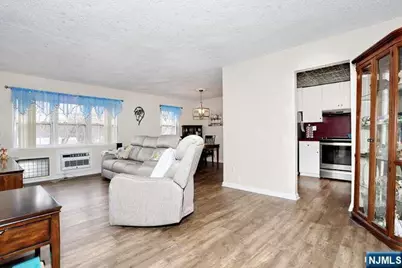 550 Fairview Avenue 308 #308, Westwood, NJ 07675 - Photo 2