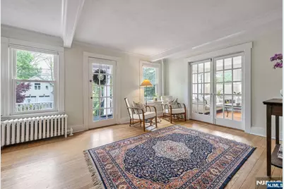 484 Pulis Avenue, Franklin Lakes, NJ 07417 - Photo 8