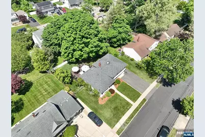 30 Brookfield Road, Dumont, NJ 07628 - Photo 46