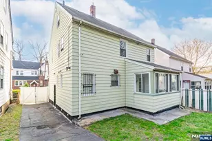 327 Field Pl, Hillside, NJ 07205 - Photo 16