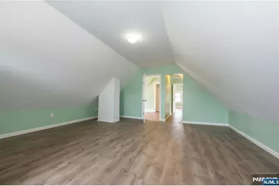 129 Howard Avenue, Passaic, NJ 07055 - Photo 28