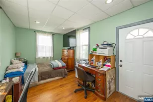 129 Howard Ave, Passaic, NJ 07055 - Photo 12