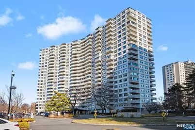 2000 Linwood Avenue 6C #6C, Fort Lee, NJ 07024 - Photo 1