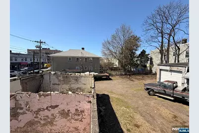 339 Myrtle Avenue, Irvington, NJ 07111 - Photo 4