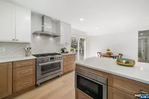 183 Wyckoff Ave, Wyckoff Township, NJ 07481 - Photo 14