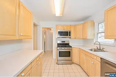 135 Cresskill Avenue, Dumont, NJ 07628 - Photo 8