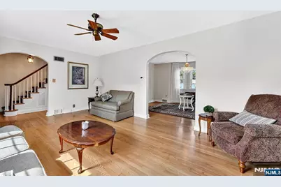 68 Ilford Avenue, North Arlington, NJ 07031 - Photo 2