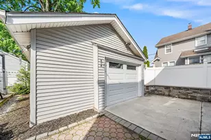 253 Maplewood Ave, Bogota, NJ 07603 - Photo 42