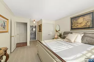 200 Grand Cove Way 3L, Edgewater, NJ 07020 - Photo 18