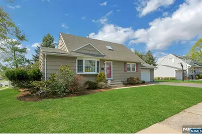 16 Addicks Road, Westwood, NJ 07675 - Photo 2