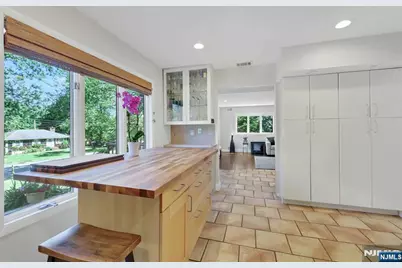 962 Pines Terrace, Franklin Lakes, NJ 07417 - Photo 18