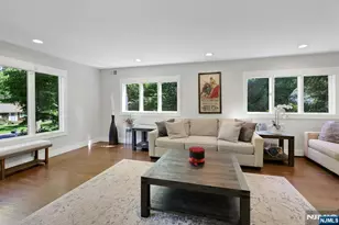 962 Pines Terrace, Franklin Lakes, NJ 07417 - Photo 2