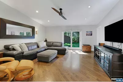 962 Pines Terrace, Franklin Lakes, NJ 07417 - Photo 6