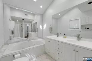 962 Pines Terrace, Franklin Lakes, NJ 07417 - Photo 38
