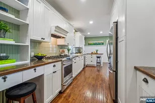 110 Sherman Pl, Maplewood, NJ 07040 - Photo 14