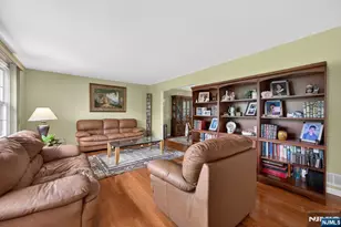 7 Chicopee Dr, Wayne, NJ 07470 - Photo 4