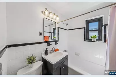 241 E Main Street 2B #2B, Bergenfield, NJ 07621 - Photo 10