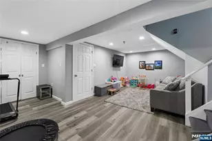 1073 Allessandrini Ave, New Milford, NJ 07646 - Photo 22