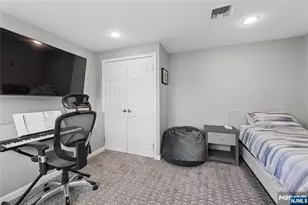 1073 Allessandrini Ave, New Milford, NJ 07646 - Photo 20