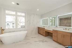 722 Erie Rd, Paramus, NJ 07652 - Photo 26