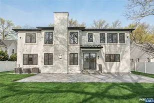 722 Erie Rd, Paramus, NJ 07652 - Photo 42