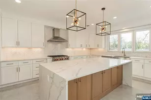 722 Erie Rd, Paramus, NJ 07652 - Photo 10