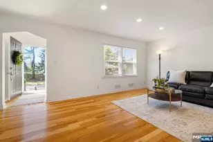 589 Beverly Rd, Teaneck Township, NJ 07666 - Photo 4