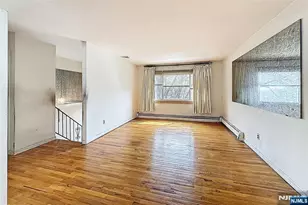 142 Valley View Dr, Rockaway Township, NJ 07866 - Photo 4