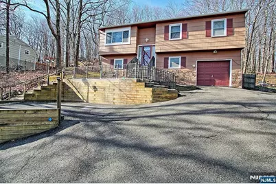 142 Valley View Drive, Rockaway Township, NJ 07866 - Photo 2