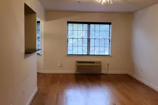 323 Willow Street 3M, Teaneck Township, NJ 07666 - Photo 4