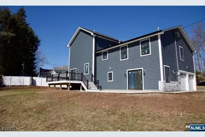 3 Cambridge, East Hanover Township, NJ 07936 - Photo 2