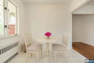 10 Laurel Pl, Caldwell, NJ 07006 - Photo 8
