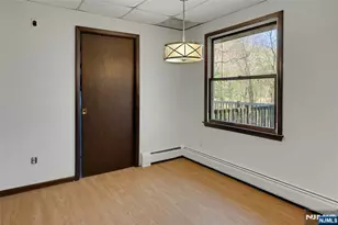 24 Deerhaven Ln, Jefferson Township, NJ 07435 - Photo 12