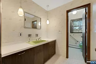 24 Deerhaven Ln, Jefferson Township, NJ 07435 - Photo 20