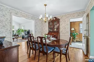 321 Kenilworth Rd, Ridgewood, NJ 07450 - Photo 10
