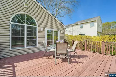321 Kenilworth Road, Ridgewood, NJ 07450 - Photo 36