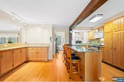 70 Harrison Lane, Bloomingdale, NJ 07403 - Photo 20