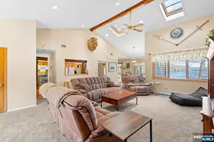 70 Harrison Ln, Bloomingdale, NJ 07403 - Photo 12