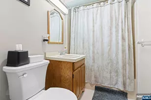 70 Harrison Ln, Bloomingdale, NJ 07403 - Photo 28