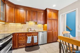 342 Pond Ct 9C, Washington Township, NJ 07676 - Photo 4