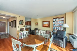 300 Main Street 704, Little Falls Township, NJ 07424 - Photo 4