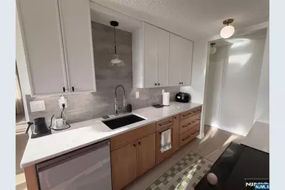 200 Winston 1205 #1205, Cliffside Park, NJ 07010 - Photo 12