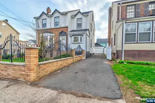 150 Hansbury Ave, Newark, NJ 07112 - Photo 30