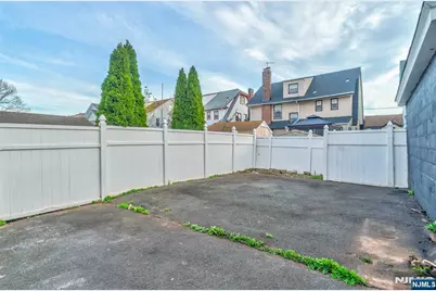 150 Hansbury Avenue, Newark, NJ 07112 - Photo 36