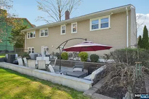 676 Rutgers Pl, Paramus, NJ 07652 - Photo 30